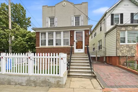 3071 Coddington Ave, New York, NY 10461