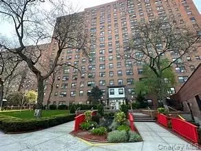 99-40 63rd Rd #5R, Rego Park, NY 11374