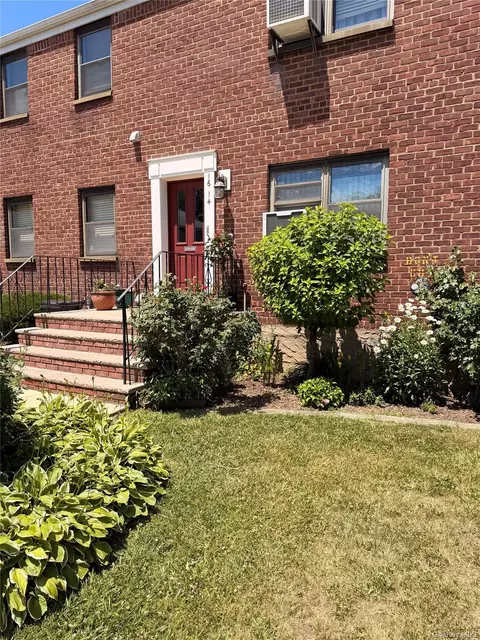16-14 160 St #689, Whitestone, NY 11357