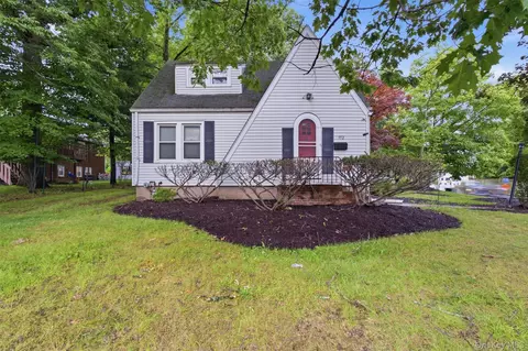 552 Union Rd, Ramapo, NY 10977