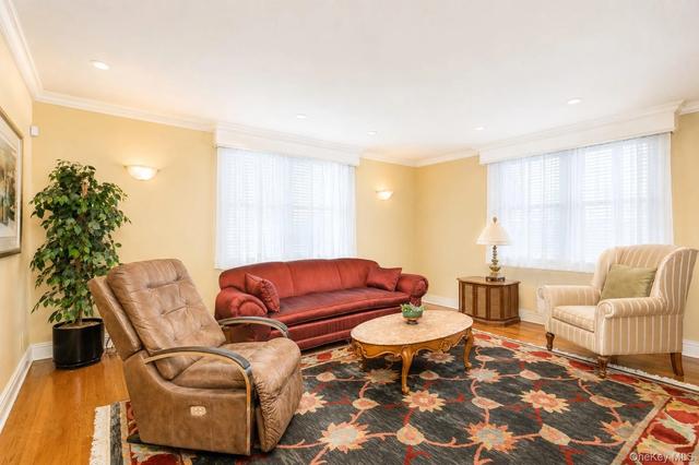 182-12 Horace Harding Expy #1K, New York, NY 11365