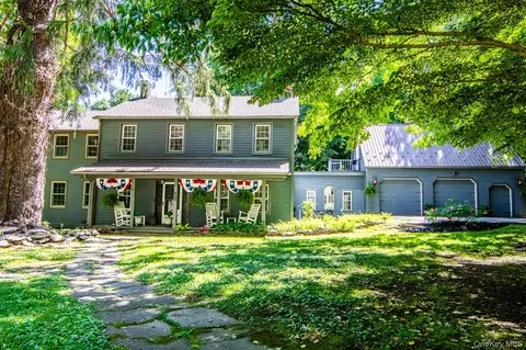 195 Pressler Rd, Wallkill, NY 12589
