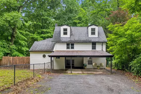 425 Old Dutch Hollow Rd, Monroe, NY 10950