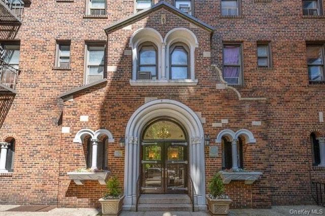 43-33 46 St #D9, New York, NY 11104