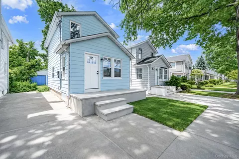 532 Washington Ave, West Hempstead, NY 11552