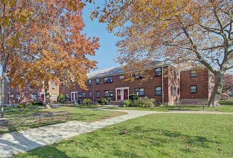 199-21 19th Ave #2-161, Whitestone, NY 11357