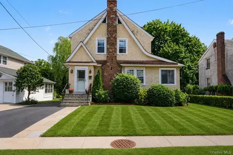 31 Brookdale Ave, White Plains, NY 10603