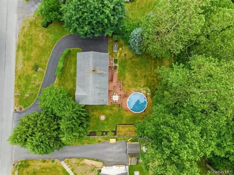 View/Area - 7 Colleen Ln, Wallkill, NY 12589 photo 1 of 1