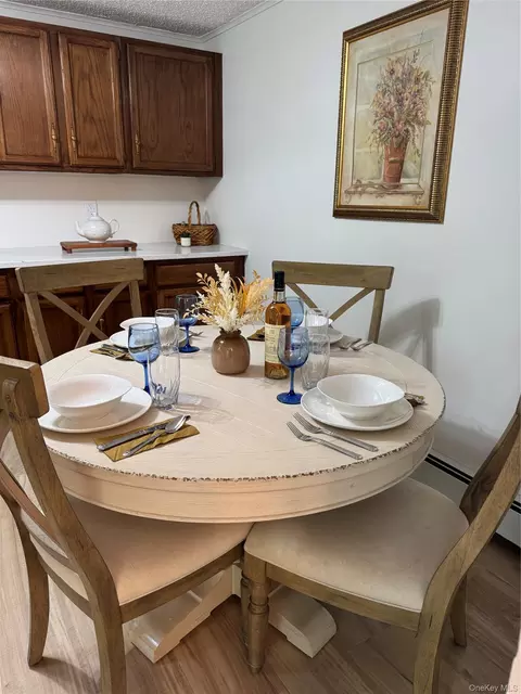 Dining - 7 Colleen Ln, Wallkill, NY 12589 photo 1 of 4