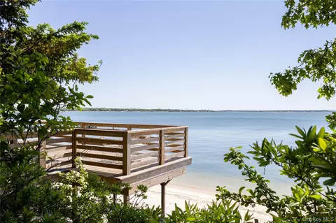 680 Private Rd #17, Southold, NY 11971