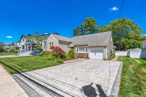 3247 Skillman Ave, Oceanside, NY 11572