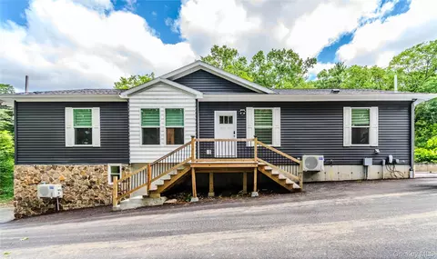 270 Green Lake Rd, Athens, NY 12015