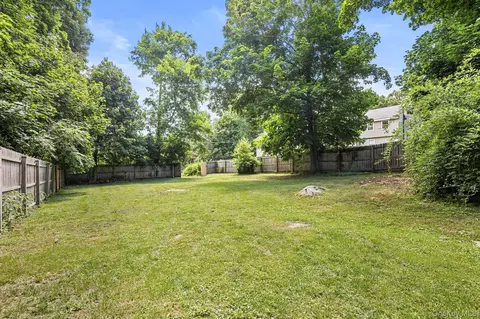 Exterior - 10 Batavia Rd, Patterson, NY 12563 photo 6 of 10