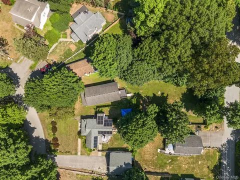 View/Area - 10 Batavia Rd, Patterson, NY 12563 photo 3 of 7