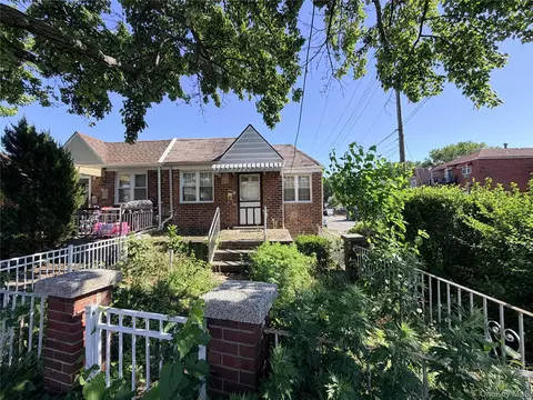 3140 Waterbury Ave, New York, NY 10465