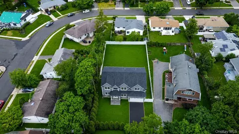 30 B Main Pkwy #B, Plainview, NY 11803