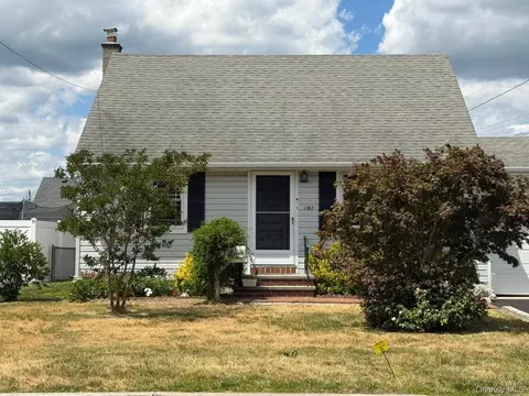 161 Van Buren St, West Babylon, NY 11704