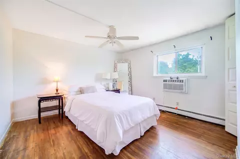 Bedroom - 44 Manor Dr #44, Cornwall, NY 12518 photo 3 of 5