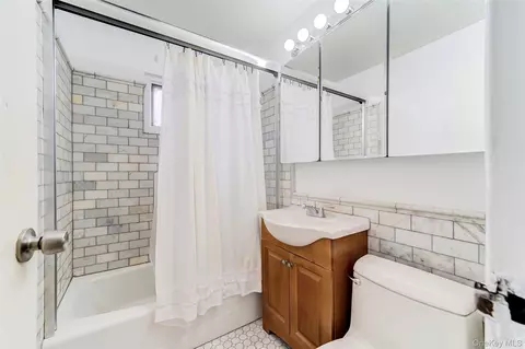 Bath - 44 Manor Dr #44, Cornwall, NY 12518 photo 2 of 2