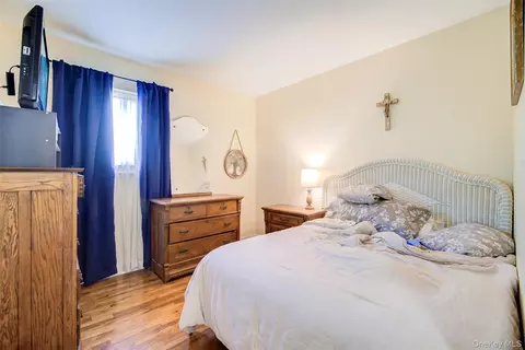 Bedroom - 44 Manor Dr #44, Cornwall, NY 12518 photo 1 of 5