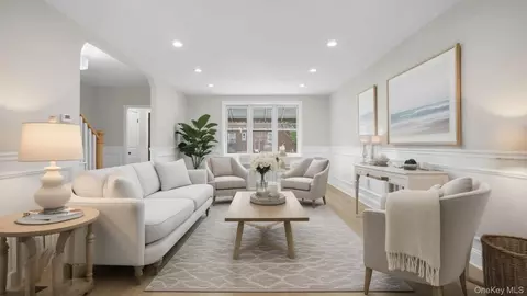 3304 Corsa Ave, New York, NY 10469