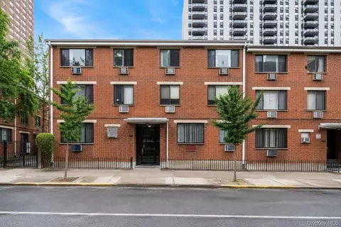 311 Cherry St #L3, New York, NY 10002