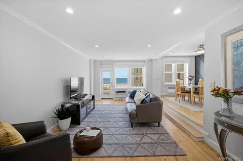 522 Shore Rd #3BB, Long Beach, NY 11561