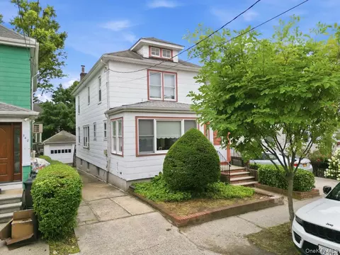 338 E 238th St, New York, NY 10470