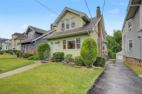 40 Dewey Ave, New Rochelle, NY 10801
