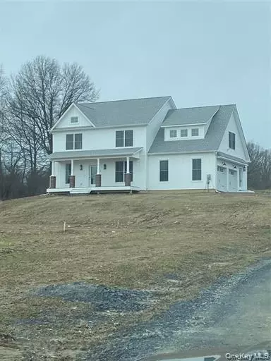 30 Sunset Ln, Wawayanda, NY 10958