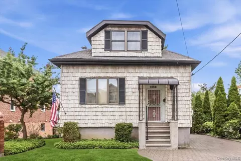 3158 Rawlins Ave, New York, NY 10465