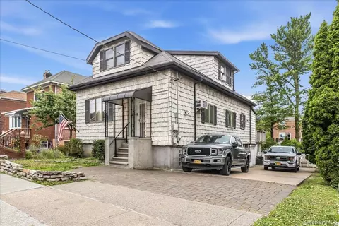 3158 Rawlins Ave, New York, NY 10465