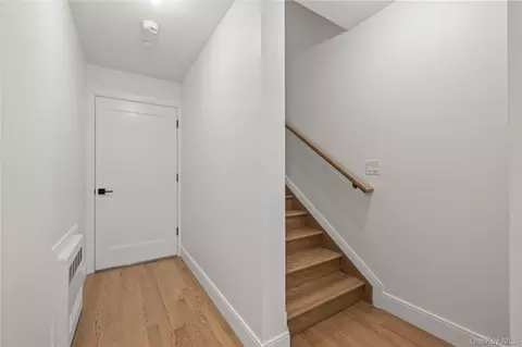 Entry Way - 3 Greene Rd, Ramapo, NY 10977 photo 8 of 10