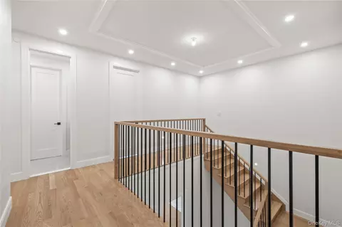 Entry Way - 3 Greene Rd, Ramapo, NY 10977 photo 5 of 10