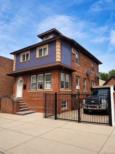 13515 127th St, New York, NY 11420