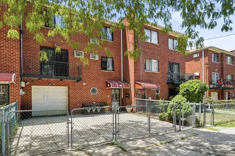 3303 Palmer Ave, New York, NY 10475