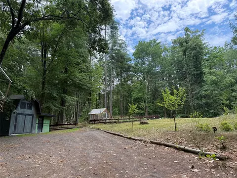 124 Davis Rd, Rosendale, NY 12486