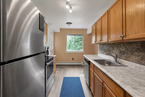 Kitchen - 8 N James St #I, Peekskill, NY 10566 photo 2 of 4