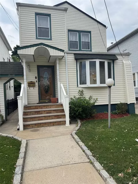23220 Mentone Ave, New York, NY 11413