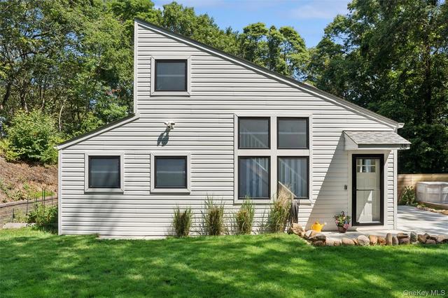 356 Oakleigh Ave #38, Calverton, NY 11933