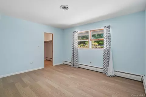 Bedroom - 21 Vail Rd, Poughkeepsie, NY 12603 photo 1 of 6