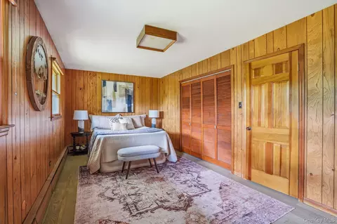 Bedroom - 21 Vail Rd, Poughkeepsie, NY 12603 photo 4 of 6