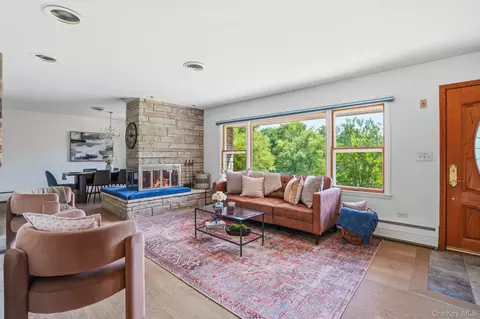 Living - 21 Vail Rd, Poughkeepsie, NY 12603 photo 3 of 4