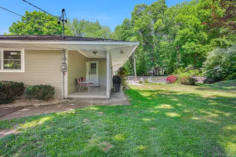 Exterior - 21 Vail Rd, Poughkeepsie, NY 12603 photo 4 of 7