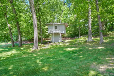 Exterior - 21 Vail Rd, Poughkeepsie, NY 12603 photo 7 of 7