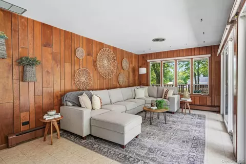 Living - 21 Vail Rd, Poughkeepsie, NY 12603 photo 4 of 4