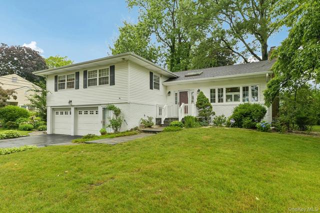 150 High St, North Hempstead, NY 11596