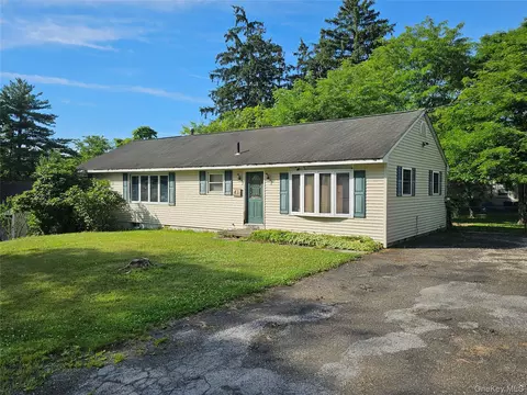 43 Wilson St, Middletown, NY 10940