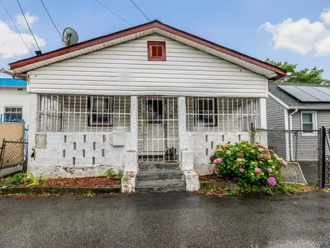 901 Harding Park, New York, NY 10473