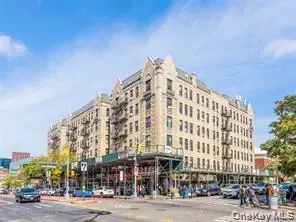 136-05 Sanford Ave #3A, Flushing, NY 11355
